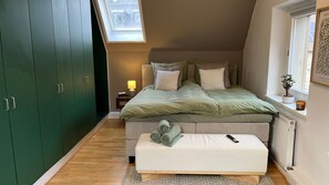 3 slaapkamers, een bureau, reisbedje, gratis wifi