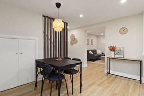 Dining - Basement unit - Fully Renovated Beautiful stay (Mississauga)