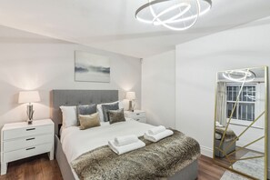 2 bedrooms, desk, iron/ironing board, free WiFi