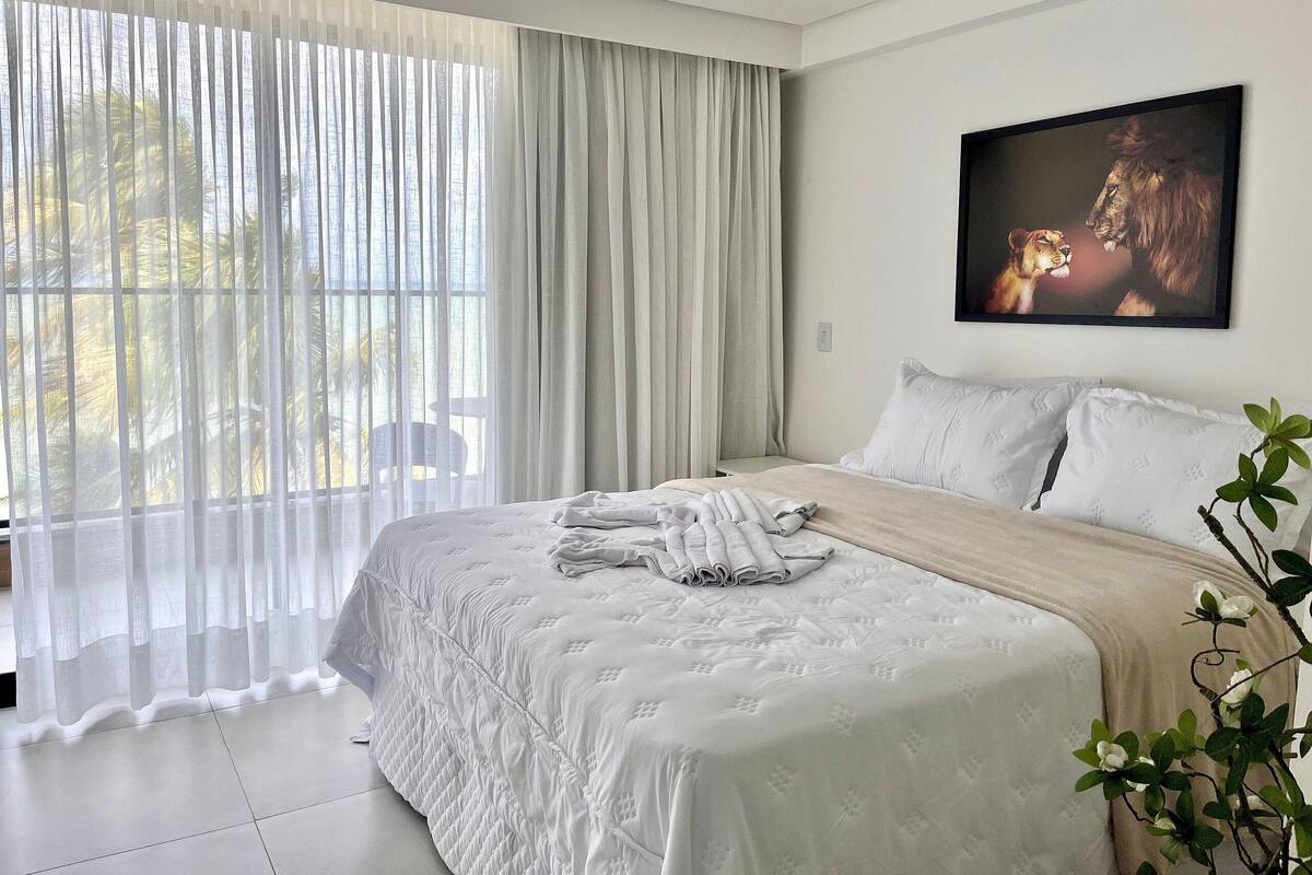 Departamento de lujo | Espacio para trabajar con laptop y wifi gratis