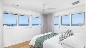 5 chambres, fer et planche à repasser, Wi-Fi gratuit, draps fournis