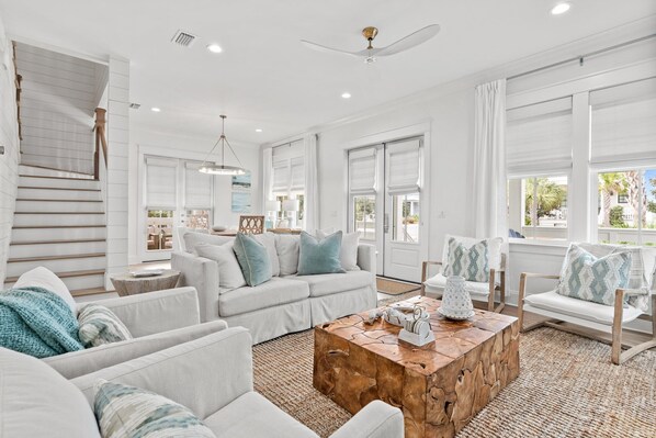 Smart TV, video games