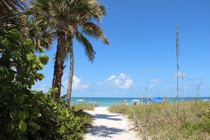 Lake Vista - Relax at the beautiful Gulf Beaches