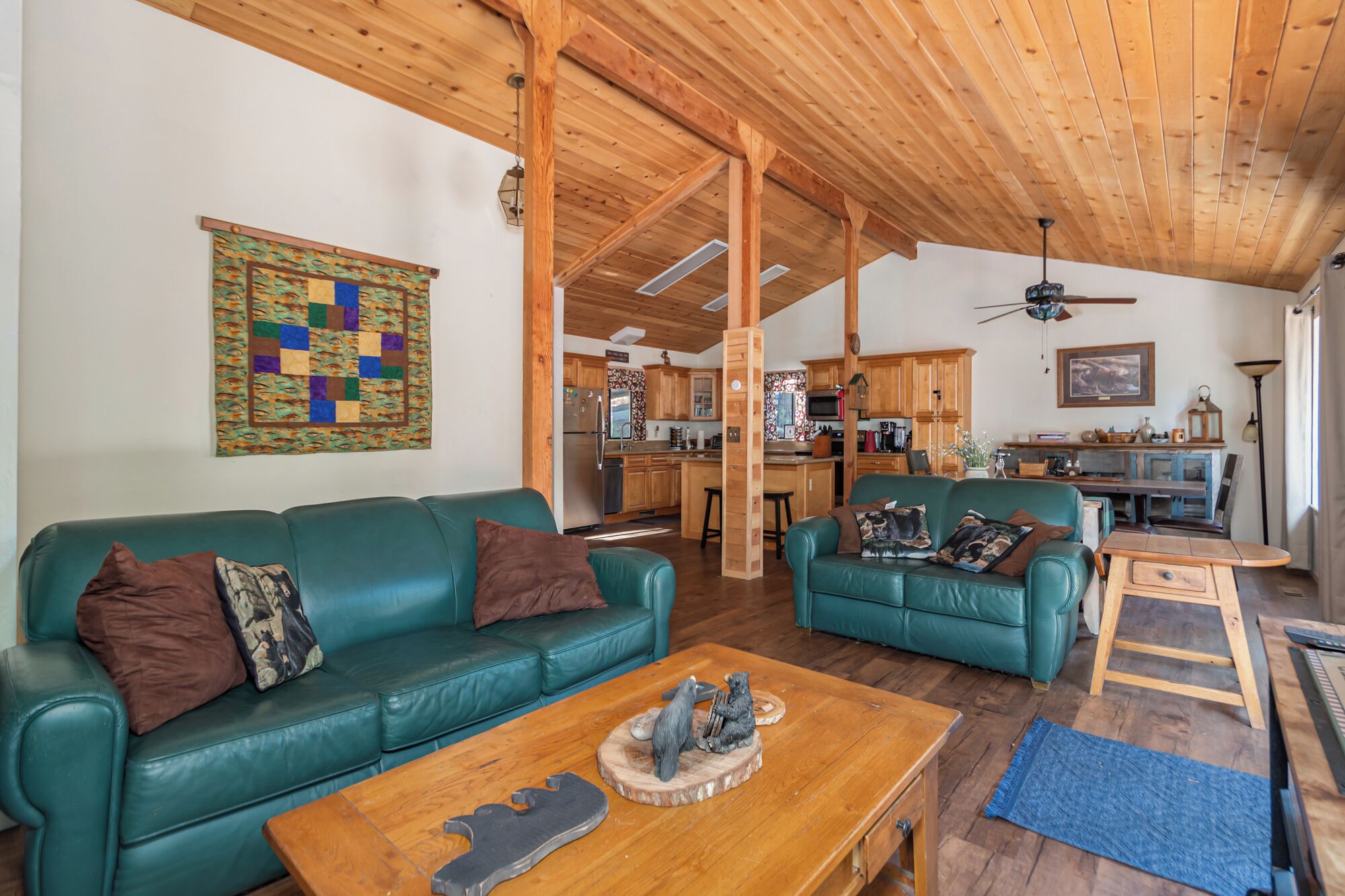 TV, fireplace, DVD player