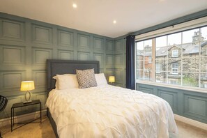 4 Schlafzimmer, Bügeleisen/Bügelbrett, WLAN, Bettwäsche