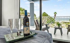 Interior - Blue Pearl Beach House, Beachfront, Private pool (Indian Shores)