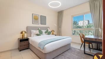 Luxury-Apartment | 1 Schlafzimmer, laptopgeeigneter Arbeitsplatz, Bügeleisen/Bügelbrett