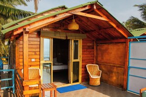 Superior Double Room, Sea View | Iron/ironing board, cribs/infant beds, free WiFi, bed sheets - New Common Home (Canacona)