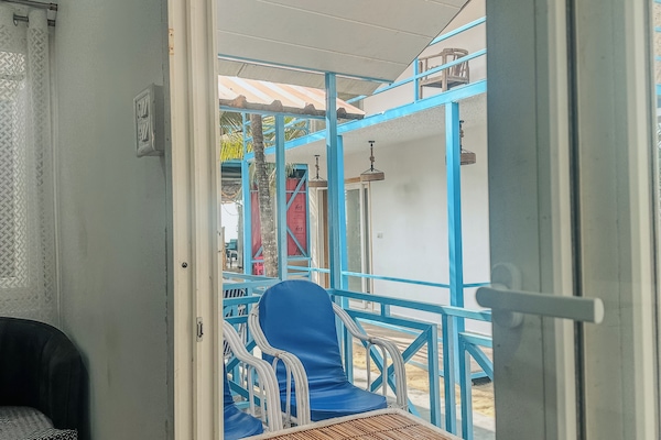 Deluxe-Doppelzimmer, Gartenblick | Bügeleisen/Bügelbrett, Babybetten, kostenloses WLAN, Bettwäsche