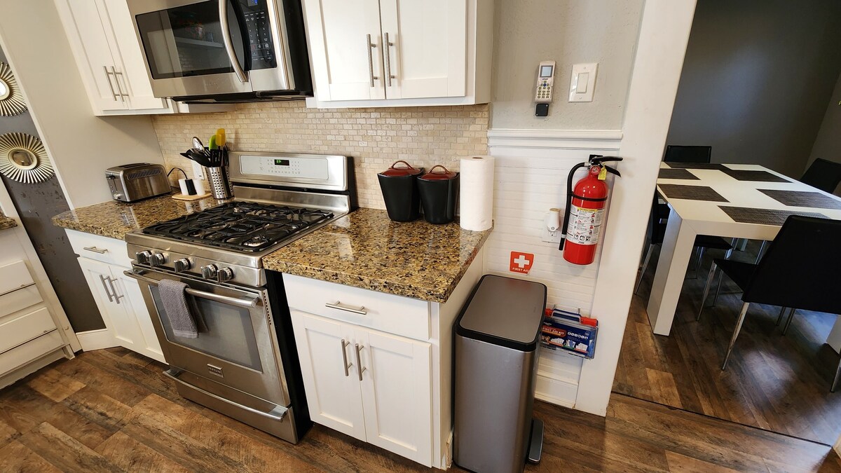 Photo 40 of Spacious 6-bedroom house in brilliant Houston with WiFi, AC
