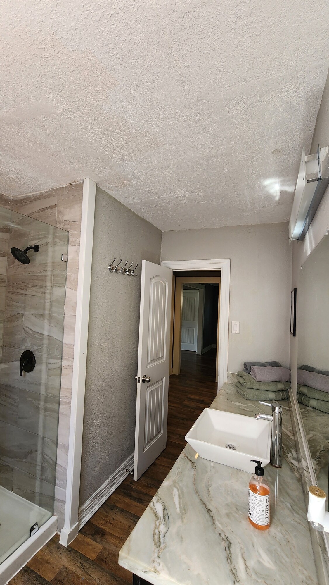Photo 17 of Spacious 6-bedroom house in brilliant Houston with WiFi, AC