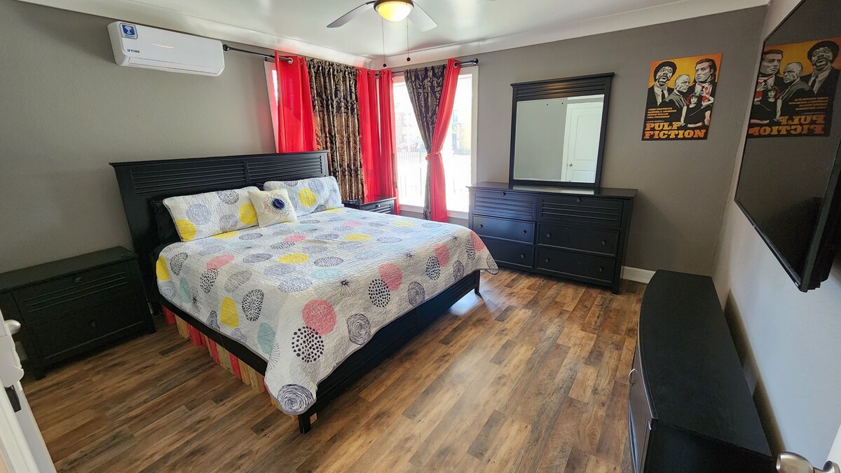 Photo 6 of Spacious 6-bedroom house in brilliant Houston with WiFi, AC