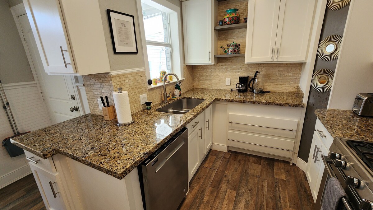 Photo 41 of Spacious 6-bedroom house in brilliant Houston with WiFi, AC