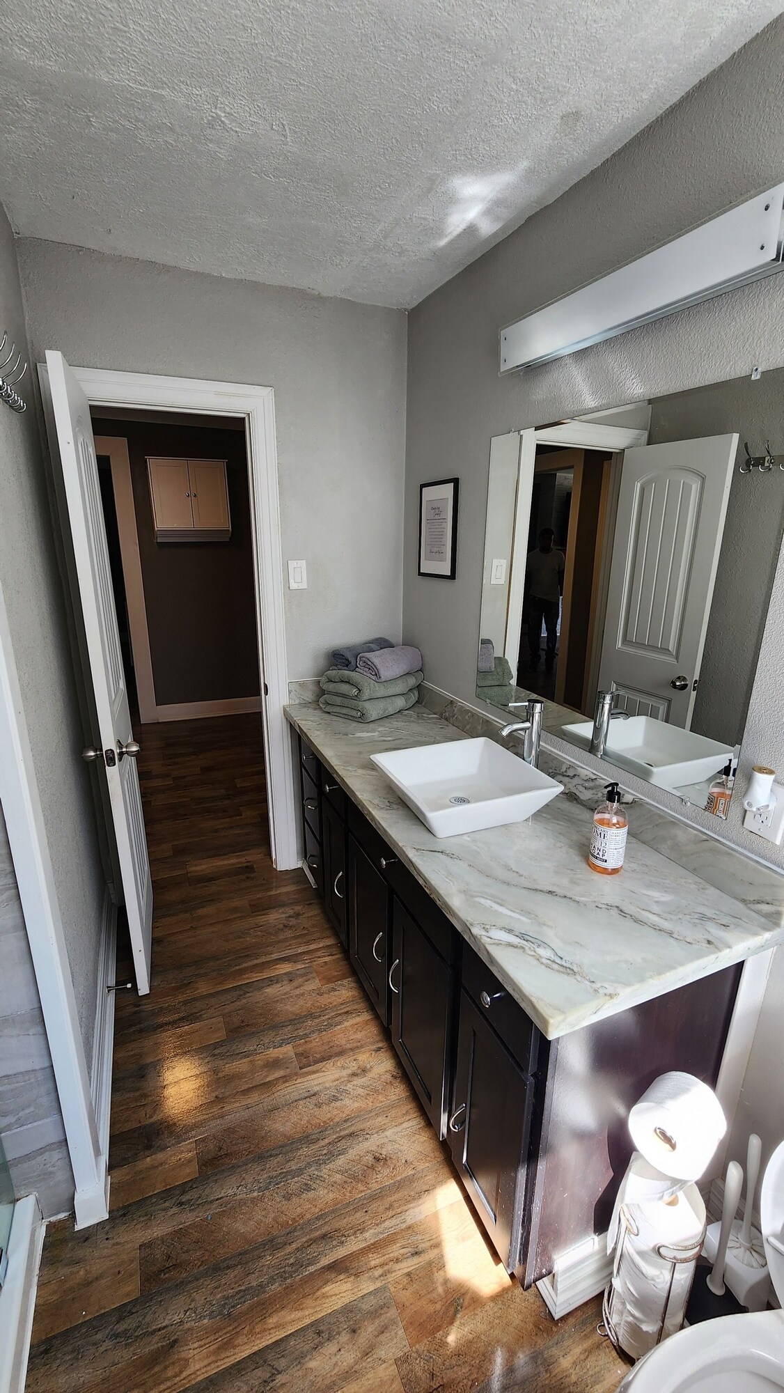 Photo 14 of Spacious 6-bedroom house in brilliant Houston with WiFi, AC