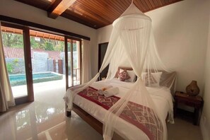 1 bedroom, in-room safe, iron/ironing board, free WiFi - Hidden Point Villa 5 minutes to rice field walk. 1BD with Pool Walk to Ubud 

 (Bali)