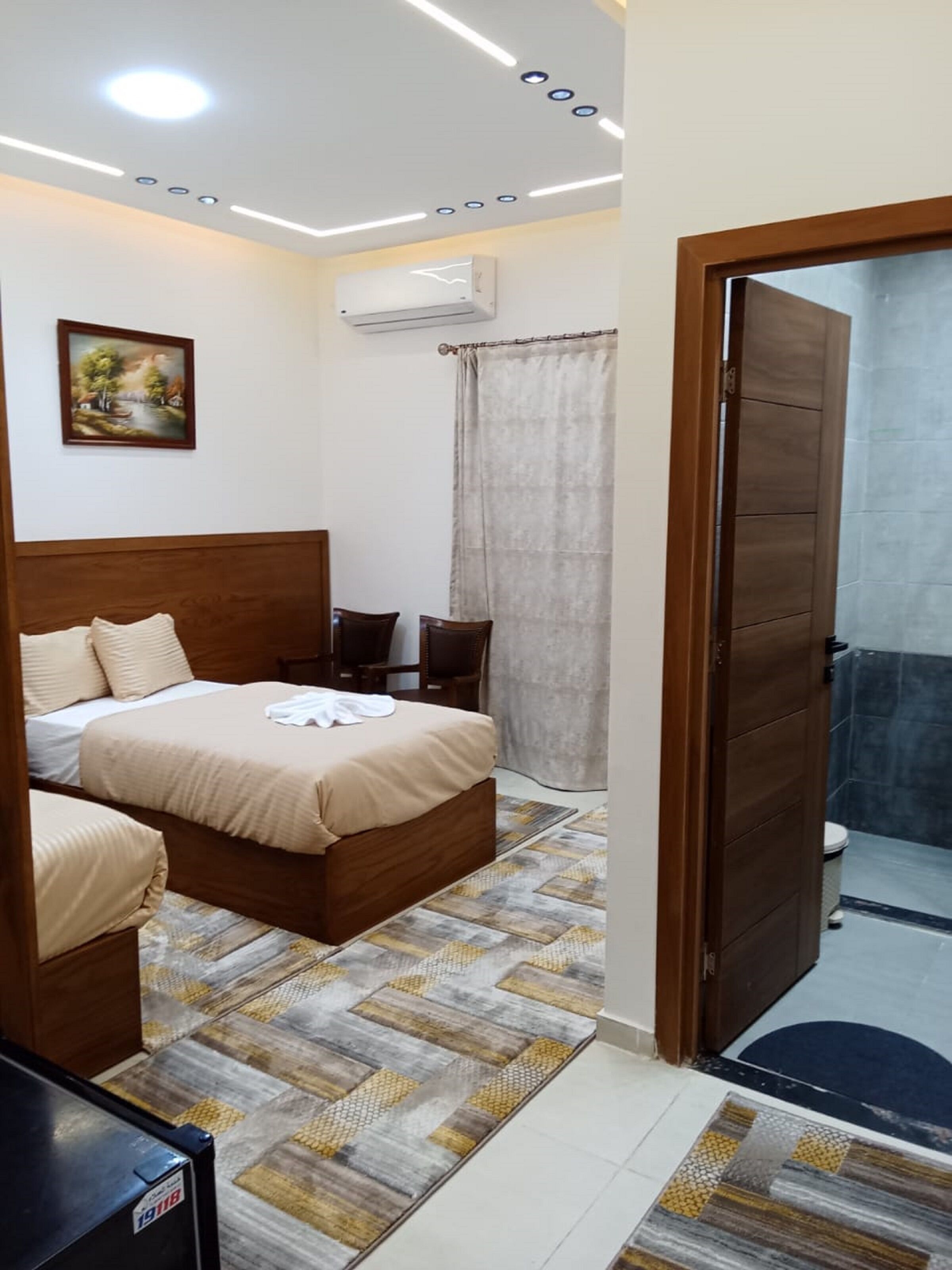 Soundproofing, WiFi (free)