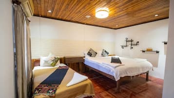 Schreibtisch, kostenloses WLAN