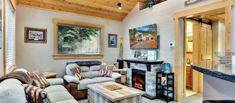 Park Ave on the Hill w/ new Hot Tub

