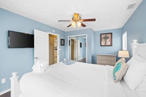Family House, Canal View | 3 bedrooms, iron/ironing board, bed sheets