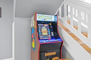Arcade - Lagoon Cocoon by Book That Condo (Panama City Beach)