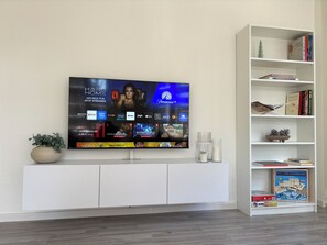 Interior - HyggeLiving | 81 m² | "Smilla" | 55' TV | New* (Goslar)