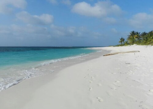 Stunning Seaside Beach, Breeze, Cozy, Studio Condo on Sandy Hill Beach