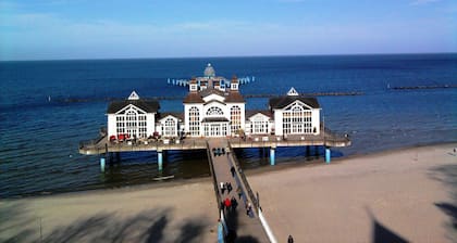 Quietly located, comfortably furnished vacation home in Baabe