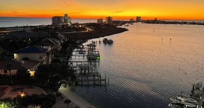 ☆ NEW 2-bed, 2-bath Condo with Stunning Gulf View –Steps from Best Attractions!
