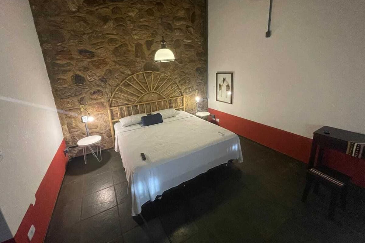 Suíte estúdio | Wi-Fi de cortesia, roupa de cama