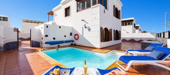 Villa Dulce - Quattro Camere da Letto Villa, Ospiti Massimo 8