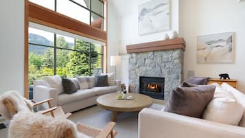 TV connectée, cheminée