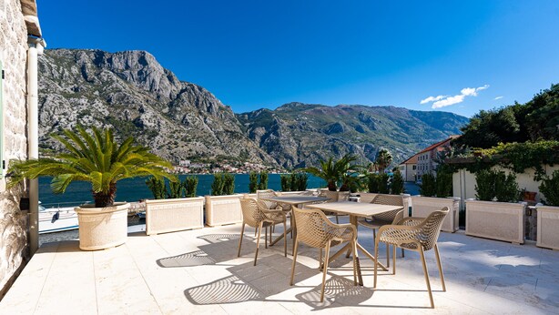Unclassified image, 1 of 29, button - Seaside House - 19th century with Free Parking (Kotor)
