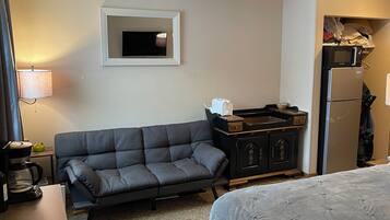 1 dormitorio, tabla de planchar con plancha, wifi y ropa de cama