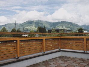 Sun deck