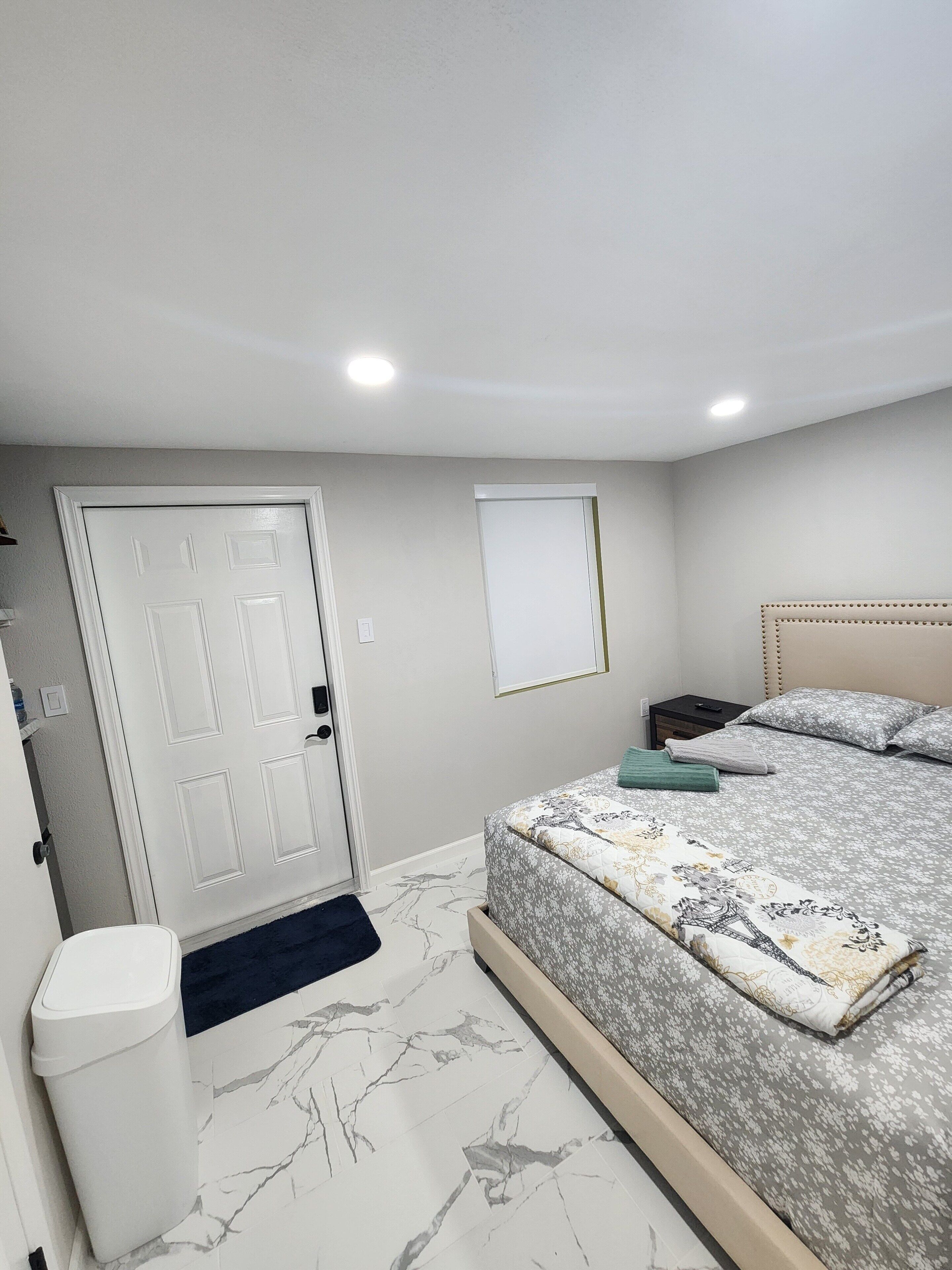 1 bedroom, iron/ironing board, WiFi