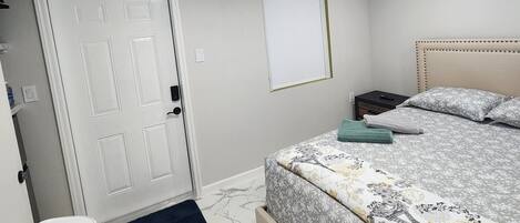 1 bedroom, iron/ironing board, WiFi