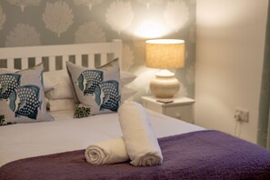 3 chambres, fer et planche à repasser, Wi-Fi gratuit, draps fournis