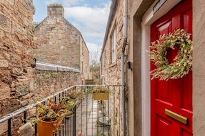 Property grounds - Little Haven | St Andrews Town Centre (St Andrews)