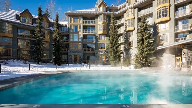 Pool - True Luxury - Pool, HT, Sauna (Whistler)
