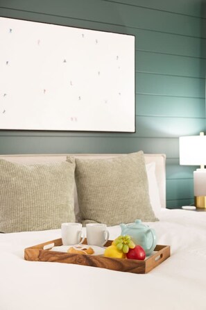 Schreibtisch, Bügeleisen/Bügelbrett, kostenloses WLAN, Bettwäsche