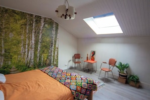 3 chambres, fer et planche à repasser, Wi-Fi, draps fournis