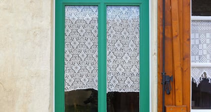 "la MAISON DE MA TANTE" plenty of romance from the French countryside