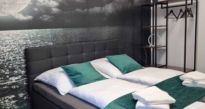 Luxury suite Style and comfort TV-75 inch Large balcony Tenderingssee nearby