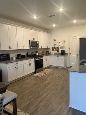 Mikroaaltouuni, astianpesukone