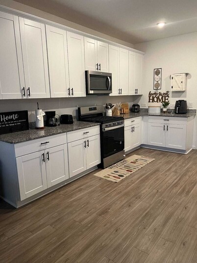 Charming 4-bedroom house with WiFi and AC in wonderful Spring