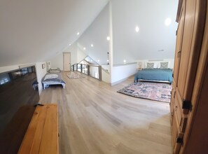 3 chambres, fer et planche à repasser, lit parapluie, Wi-Fi gratuit