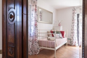 Interior - Large 135 sqm apartment cozy, comfortable and with breathtaking view  (Nocera Umbra)