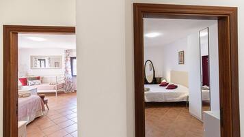 3 Schlafzimmer, Bügeleisen/Bügelbrett, WLAN, Bettwäsche