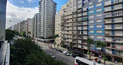 3 rooms with dependency overlooking Plaza Colón