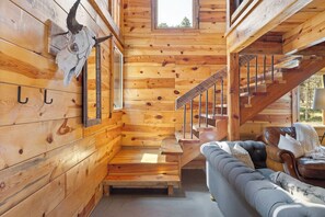 Smart TV - The Barn minutes from Mt Rushmore (Keystone)